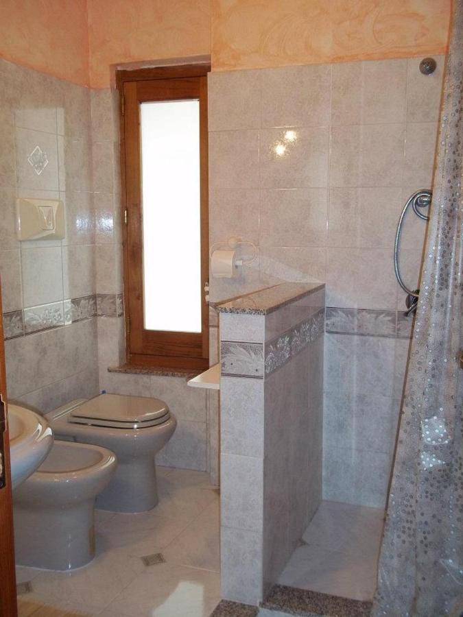 La Casa Di Mariu Panzió Furnari Kültér fotó